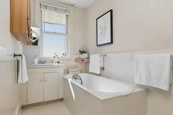 443 East 7th Street, North Vancouver For Sale - image 18