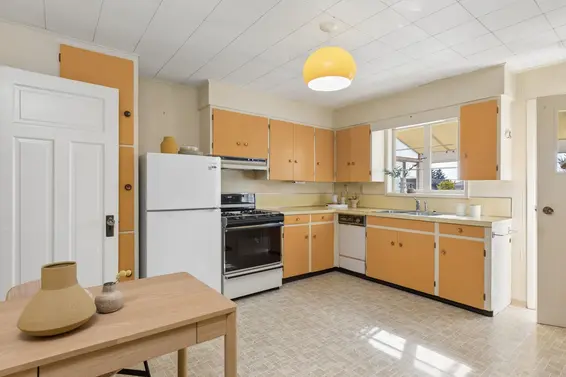 443 East 7th Street, North Vancouver For Sale - image 9