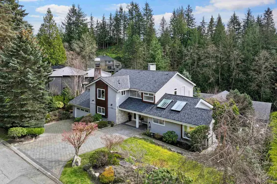 4757 Woodgreen Drive, West Vancouver For Sale - image 2