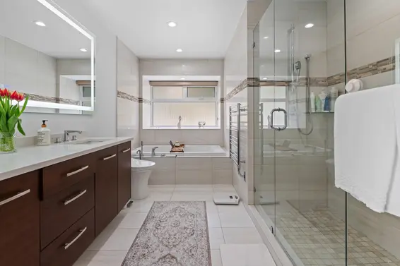 4757 Woodgreen Drive, West Vancouver For Sale - image 21