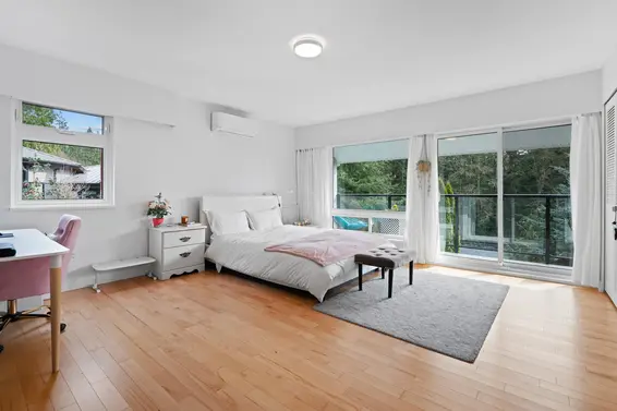 4757 Woodgreen Drive, West Vancouver For Sale - image 22