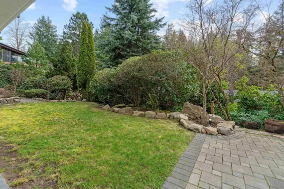 4757 Woodgreen Drive, West Vancouver For Sale - image 38