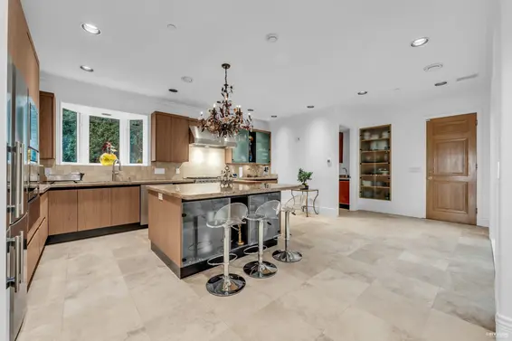 1525 Errigal Place, West Vancouver For Sale - image 13