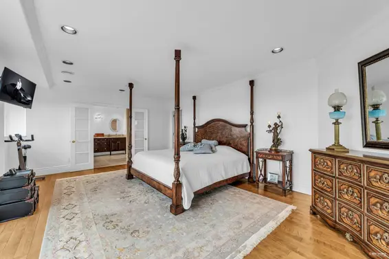 1525 Errigal Place, West Vancouver For Sale - image 20