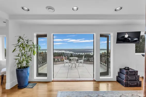1525 Errigal Place, West Vancouver For Sale - image 24