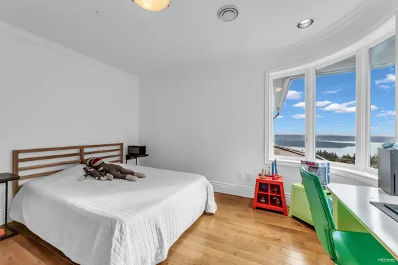 1525 Errigal Place, West Vancouver For Sale - image 27