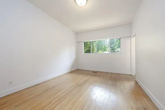 422 Genoa Crescent, North Vancouver For Sale - image 16