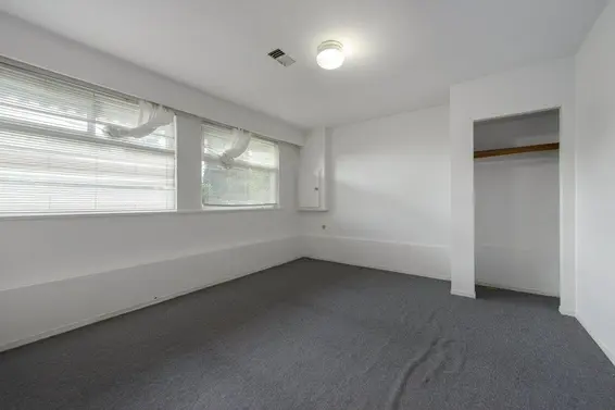 422 Genoa Crescent, North Vancouver For Sale - image 27