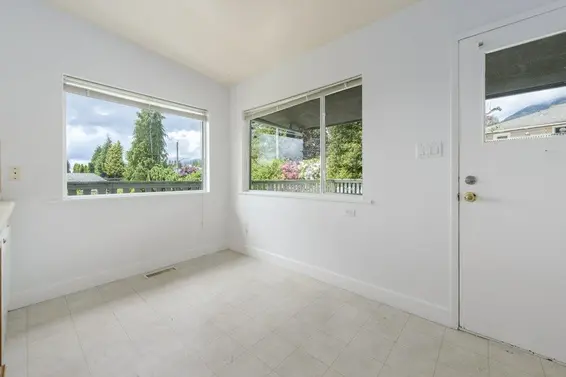 422 Genoa Crescent, North Vancouver For Sale - image 28