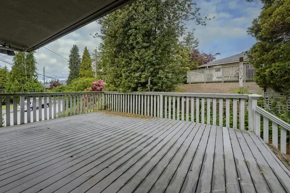 422 Genoa Crescent, North Vancouver For Sale - image 36
