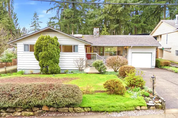 2522 Bronte Drive, North Vancouver