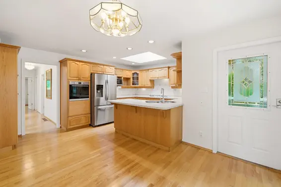 2522 Bronte Drive, North Vancouver For Sale - image 10