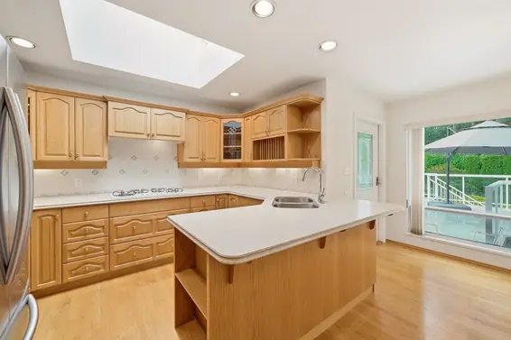 2522 Bronte Drive, North Vancouver For Sale - image 11