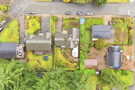 2522 Bronte Drive, North Vancouver For Sale - image 27