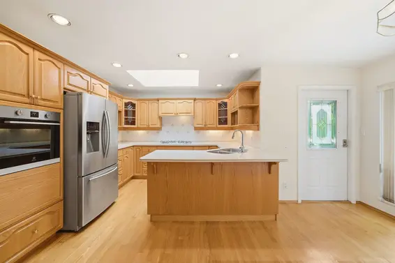 2522 Bronte Drive, North Vancouver For Sale - image 9