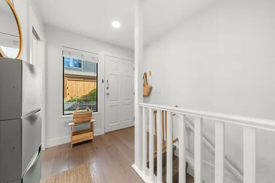 19 2133 St George's Avenue, North Vancouver For Sale - image 3