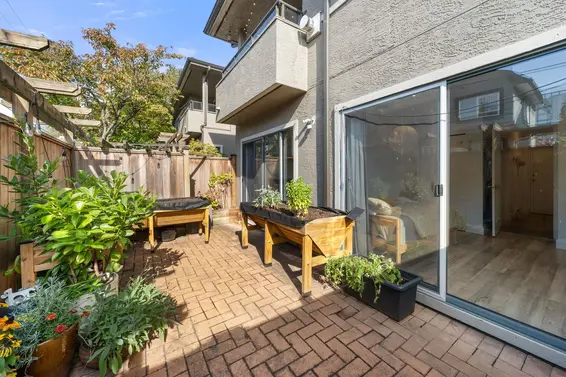 19 2133 St George's Avenue, North Vancouver For Sale - image 35