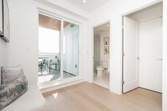 2 434 East 1st Street, North Vancouver For Sale - image 22