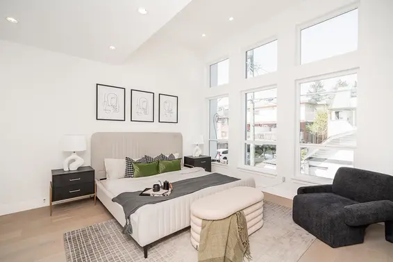 2 434 East 1st Street, North Vancouver For Sale - image 9