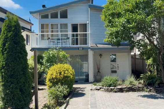 1717 Tatlow Avenue, North Vancouver