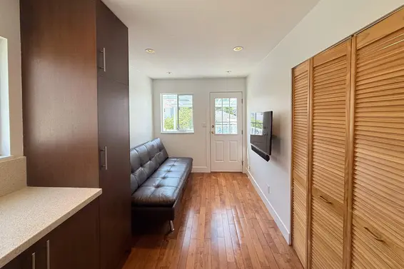 1717 Tatlow Avenue, North Vancouver For Sale - image 11
