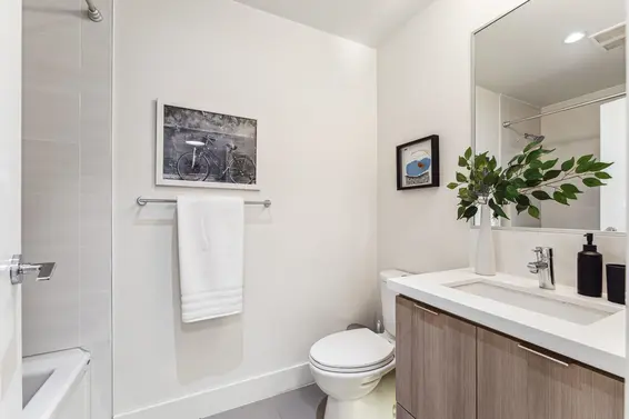 215 3602 Aldercrest Drive, North Vancouver For Sale - image 23