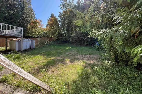 889 Ross Road, North Vancouver For Sale - image 3