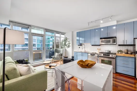 605 100 East Esplanade, North Vancouver