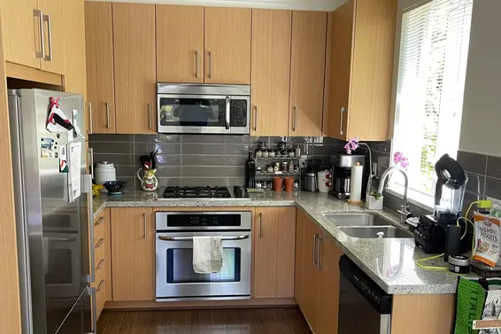 107 139 West 22nd Street, North Vancouver For Sale - image 5