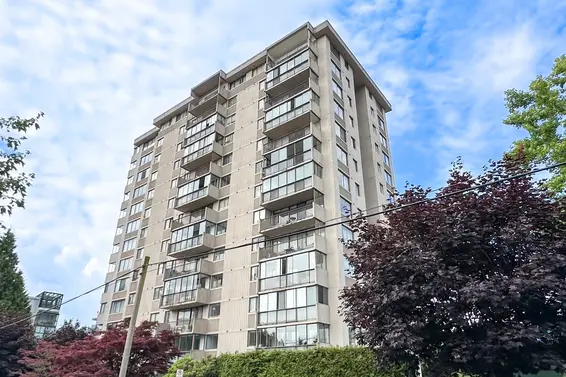 605 555 13th Street, West Vancouver For Sale - image 2
