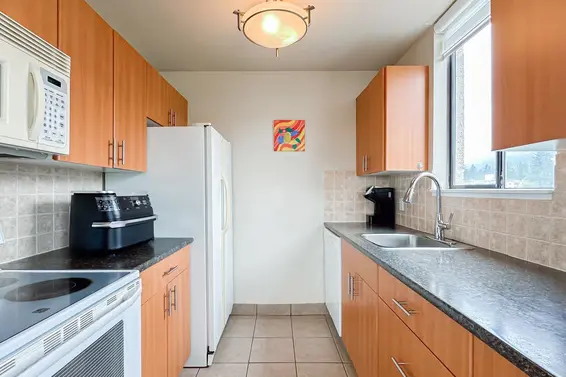 605 555 13th Street, West Vancouver For Sale - image 8