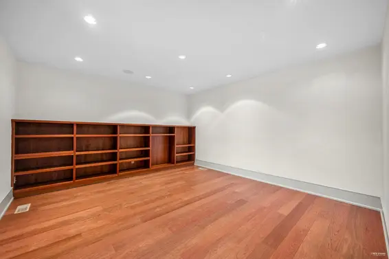 3570 Creery Avenue, West Vancouver For Sale - image 34