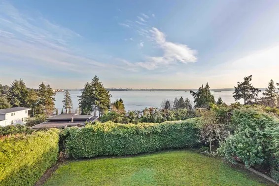 3570 Creery Avenue, West Vancouver For Sale - image 40