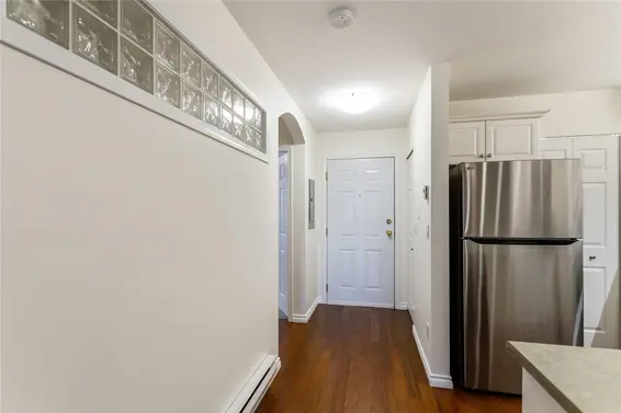 204 155 East 3rd Street, North Vancouver For Sale - image 3