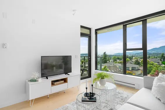 607 683 West Victoria Park, North Vancouver