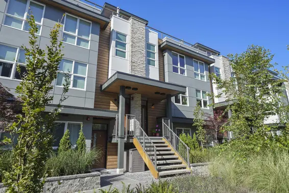 237 2060 Curling Road, North Vancouver