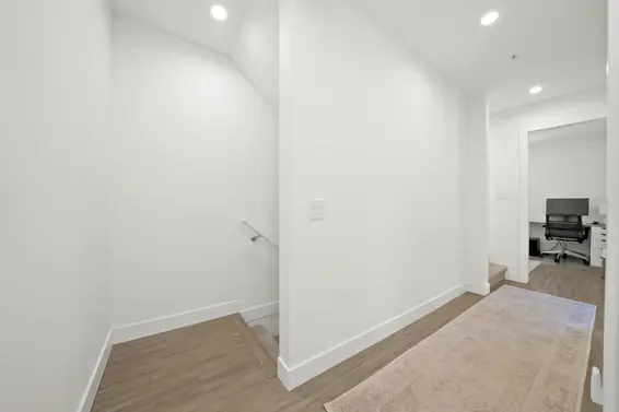 237 2060 Curling Road, North Vancouver For Sale - image 23