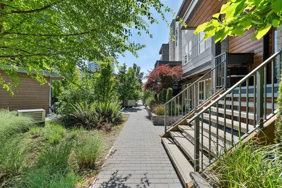 237 2060 Curling Road, North Vancouver For Sale - image 33