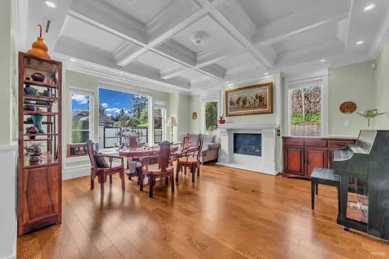 1835 Mathers Avenue, West Vancouver For Sale - image 3