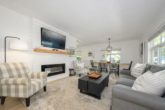 3248 Beverley Crescent, North Vancouver For Sale - image 10