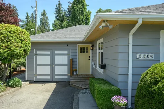 3248 Beverley Crescent, North Vancouver For Sale - image 2