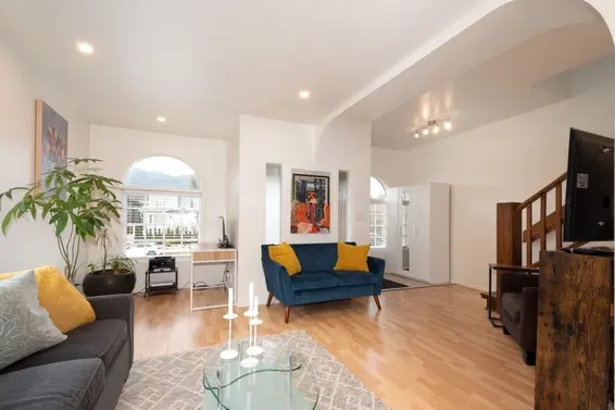 243 East 19th Street, North Vancouver For Sale - image 3