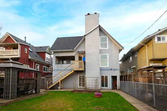 243 East 19th Street, North Vancouver For Sale - image 40