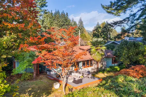 1090 West Keith Road, North Vancouver