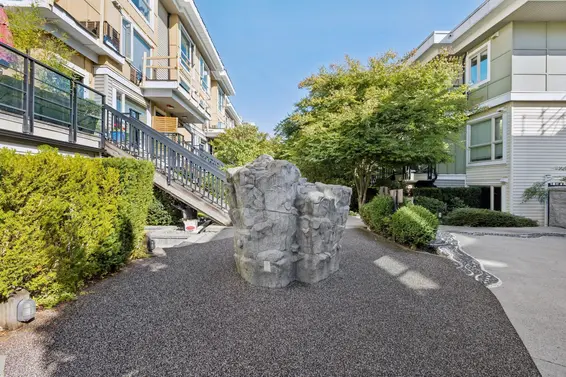 22 728 West 14th Street, North Vancouver For Sale - image 33