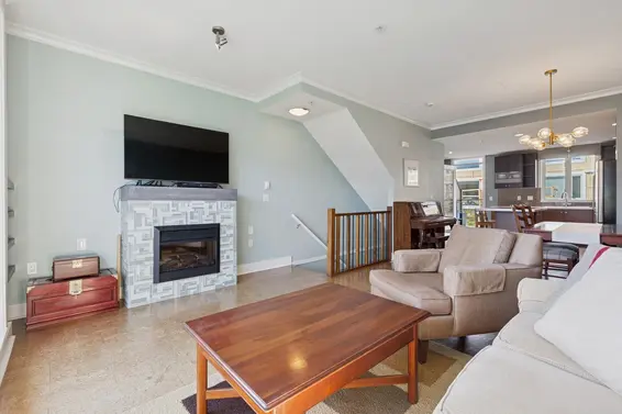 22 728 West 14th Street, North Vancouver For Sale - image 9