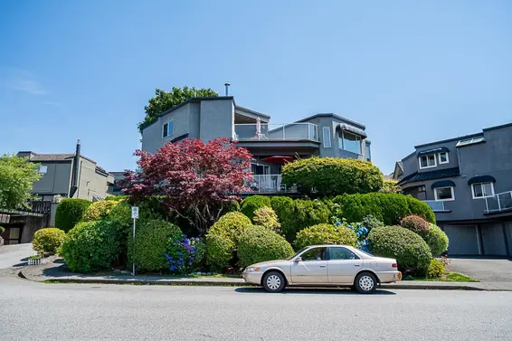 1416 Mahon Avenue, North Vancouver For Sale - image 3
