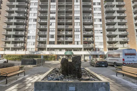 315 2012 Fullerton Avenue, North Vancouver For Sale - image 2