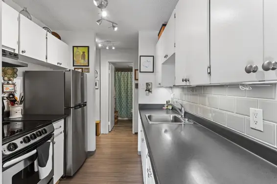 315 2012 Fullerton Avenue, North Vancouver For Sale - image 7