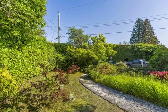 2575 Queens Avenue, West Vancouver For Sale - image 34